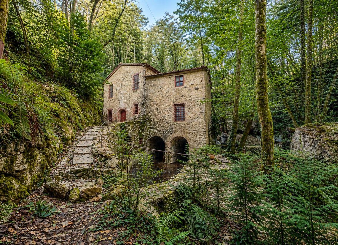 L' Antico Mulino delle Fate | Case e ville - Camaiore - Versilia