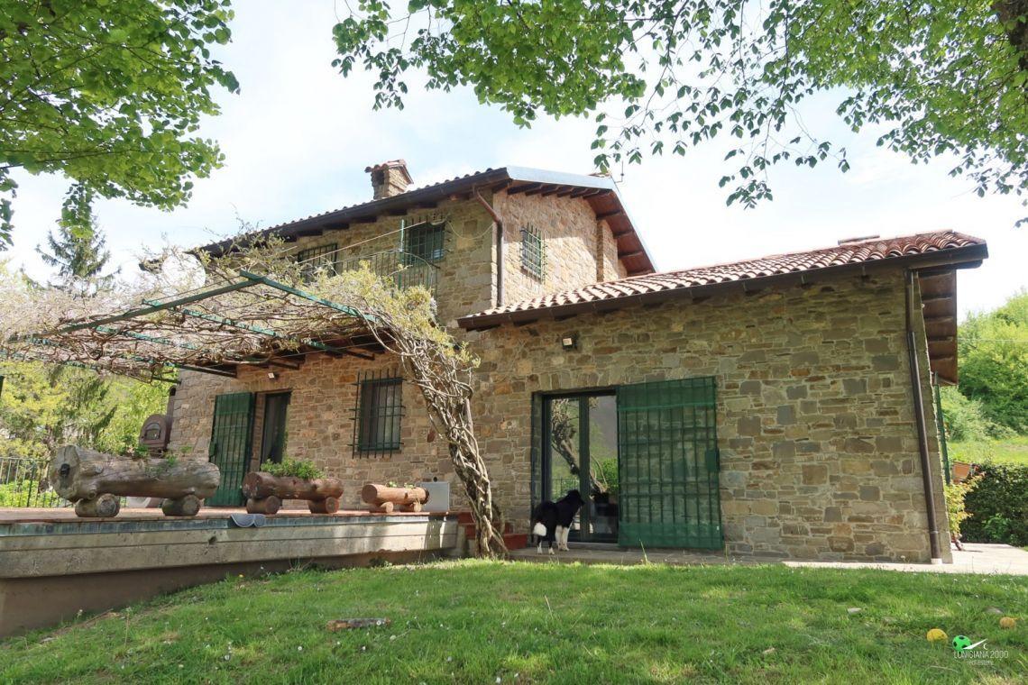 La Casa nella Prateria | Case e ville - Lunigiana Mare - Lunigiana mare, Sarzana & Colline del Sole
