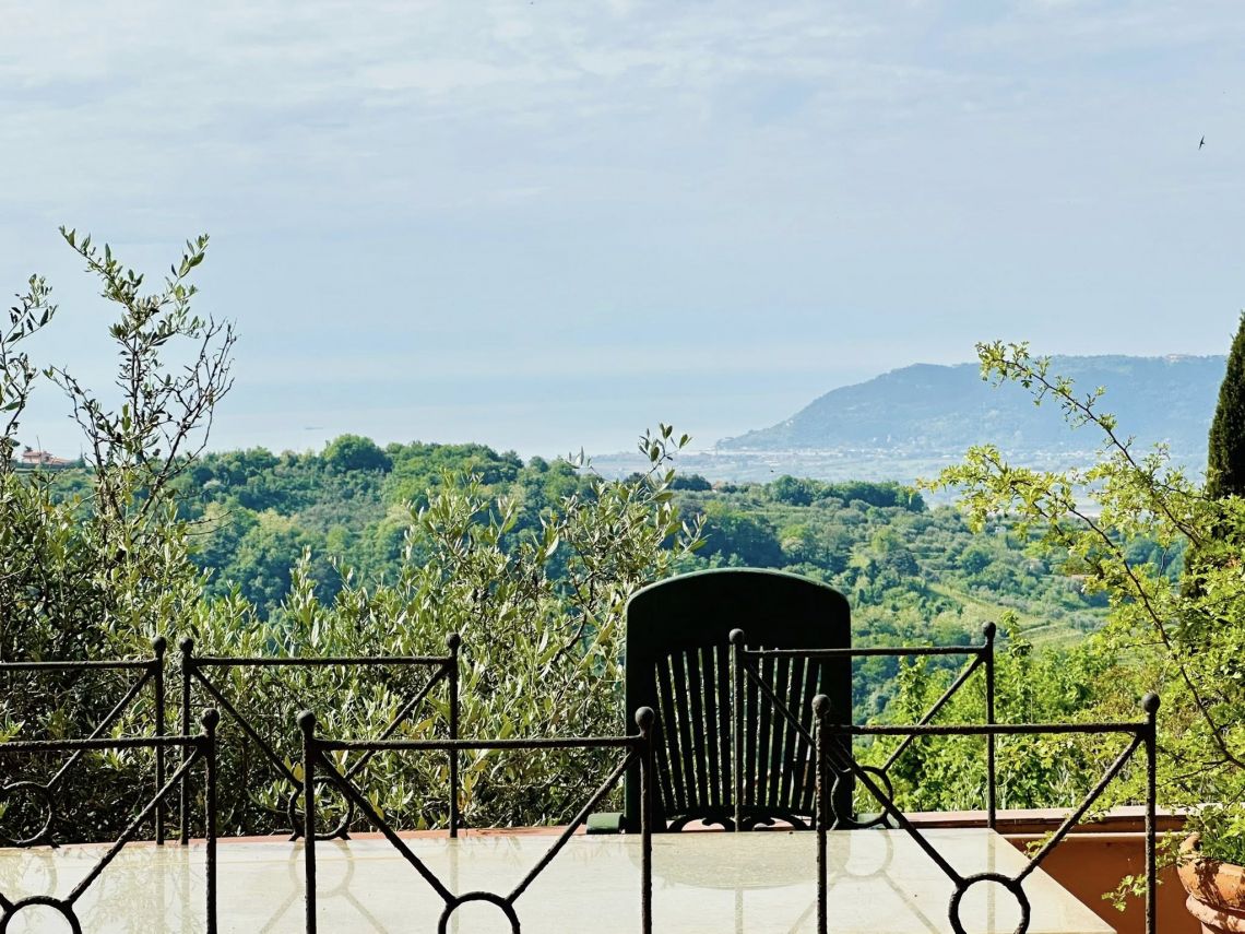 La Villa dei Leoni di Fosdinovo | Fosdinovo - Houses and Villas - Lunigiana mare, Sarzana & Colline del Sole