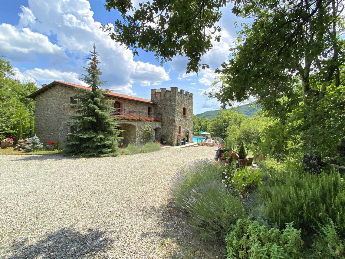 Antica Tenuta Clotilde | Licciana Nardi - Case e ville - Lunigiana mare, Sarzana & Colline del Sole