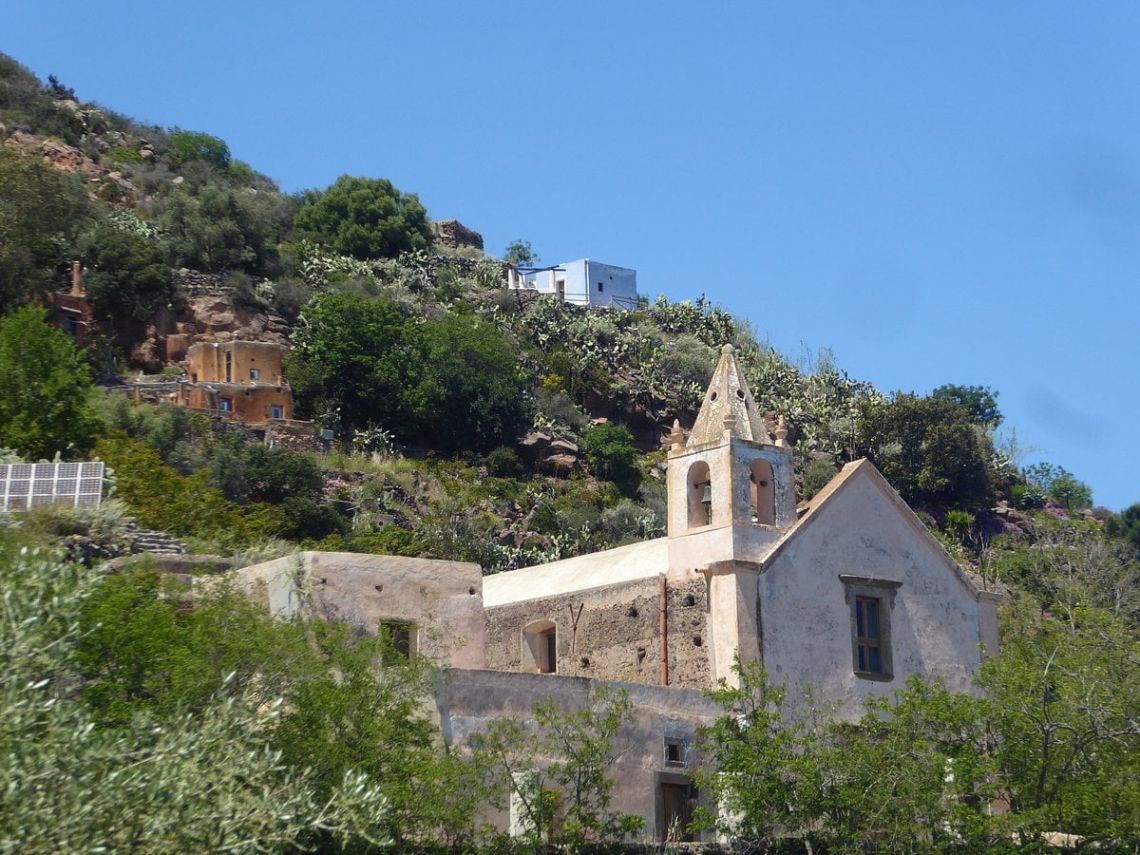 La Casa dove le Donne Volano | Isole Eolie & Lipari - Case e ville - Isole della Sicilia