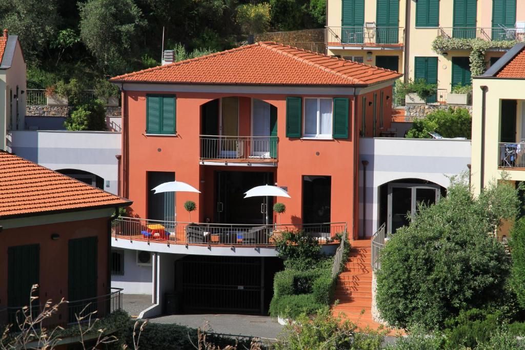 Complesso Residenziale Turistico Alberghiero Baia Blu | Lerici/San Terenzo/Tellaro - Case & Ville di Pregio - Golfo dei Poeti