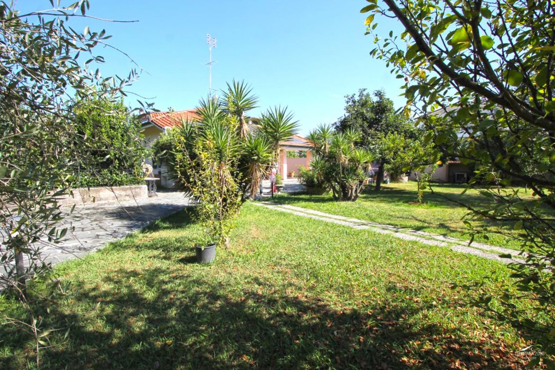 Villa il Sole di Carrara | Marina di Massa / Ronchi / Marina di Carrara - Houses and Villas - Riviera Apuana
