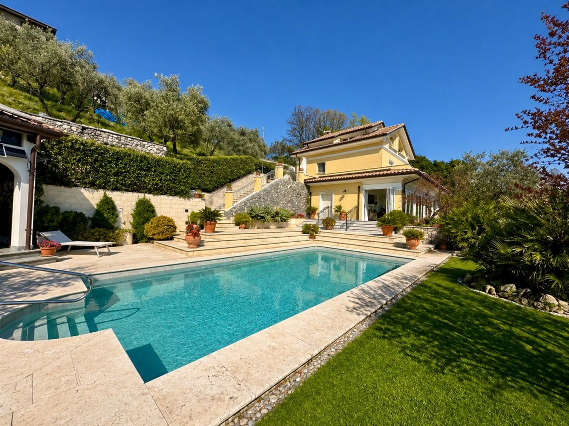 Villa Madonnina del Cielo e del Mare | Sarzana & Castelnuovo Magra - Case & Ville di Pregio - Lunigiana mare, Sarzana & Colline del Sole