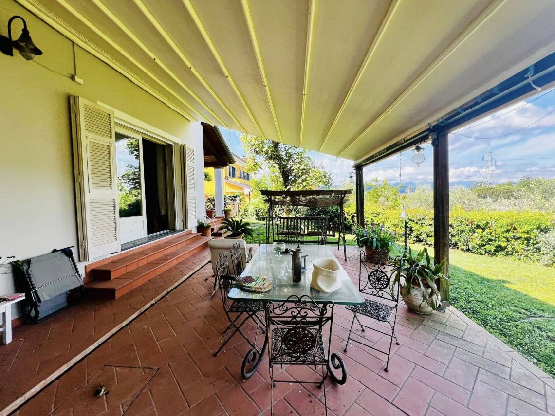 Villa Un Oasi di Pace a Pochi Passi dal Mare | Sarzana & Castelnuovo Magra - Houses and Villas - Lunigiana mare, Sarzana & Colline del Sole
