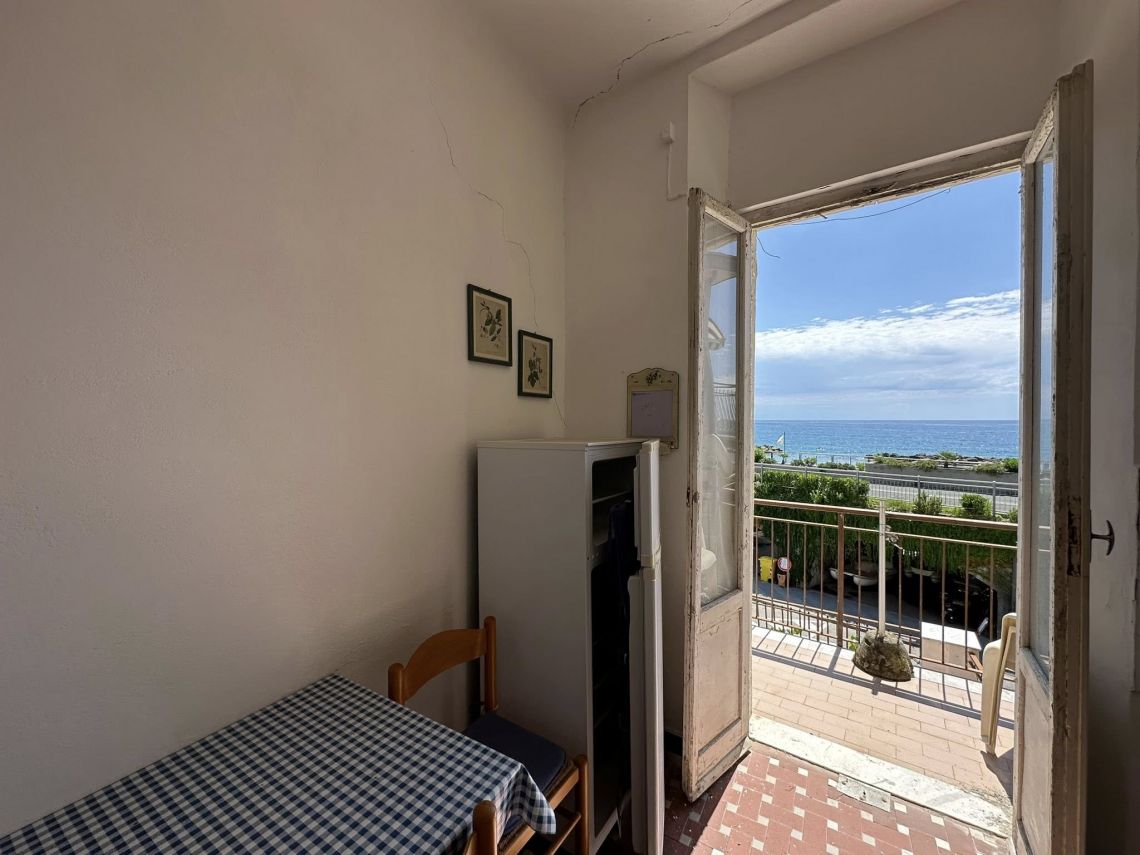 Moneglia Prima Fila sul Mare | Монелья - Апартаменты - Бае дель Леванте