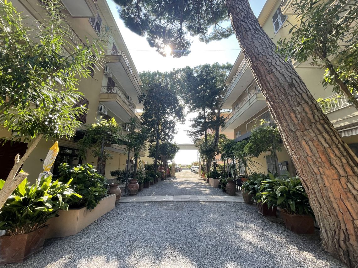 Lavagna al Mare | Lavagna - Immobili Commerciali - Tigullio