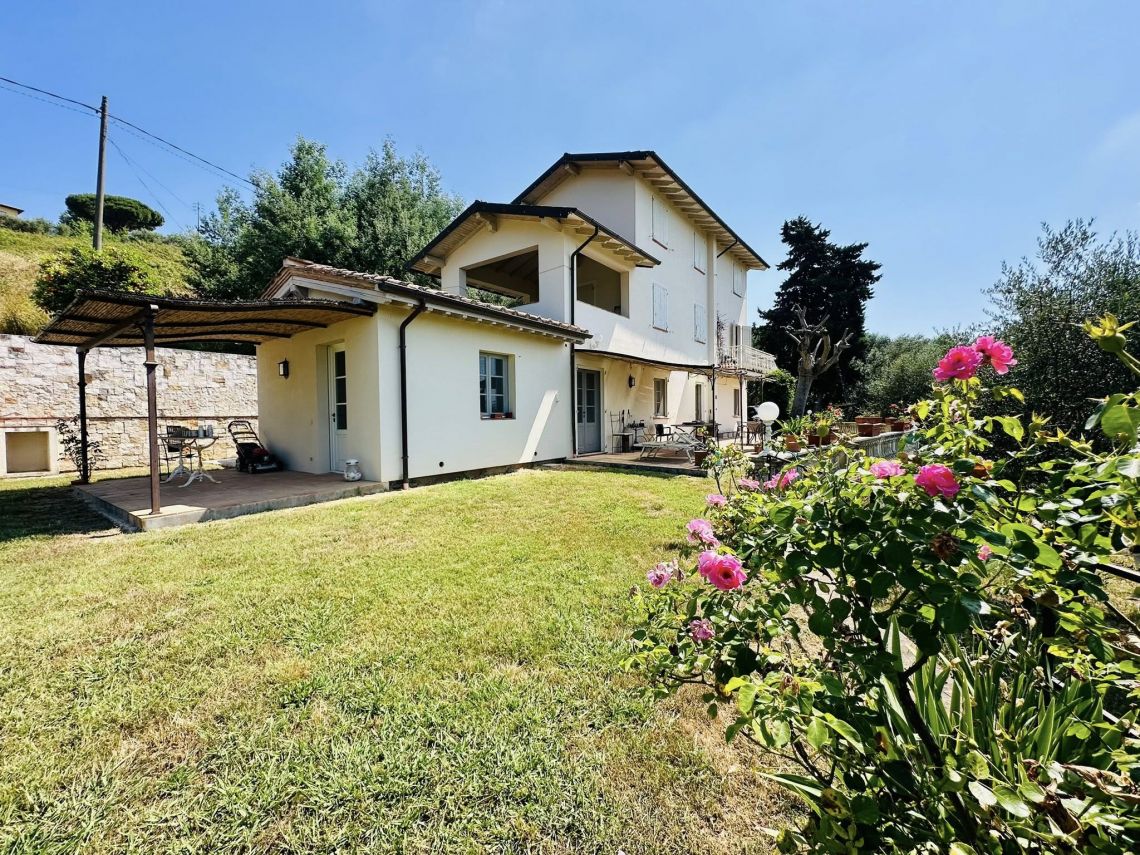 Il Casale della Musica e del Buon Vino | Camaiore - Case e ville - Versilia