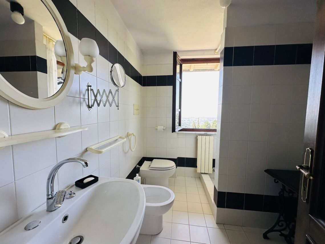 Il Casale della Musica e del Buon Vino | Camaiore - Case e ville - Versilia