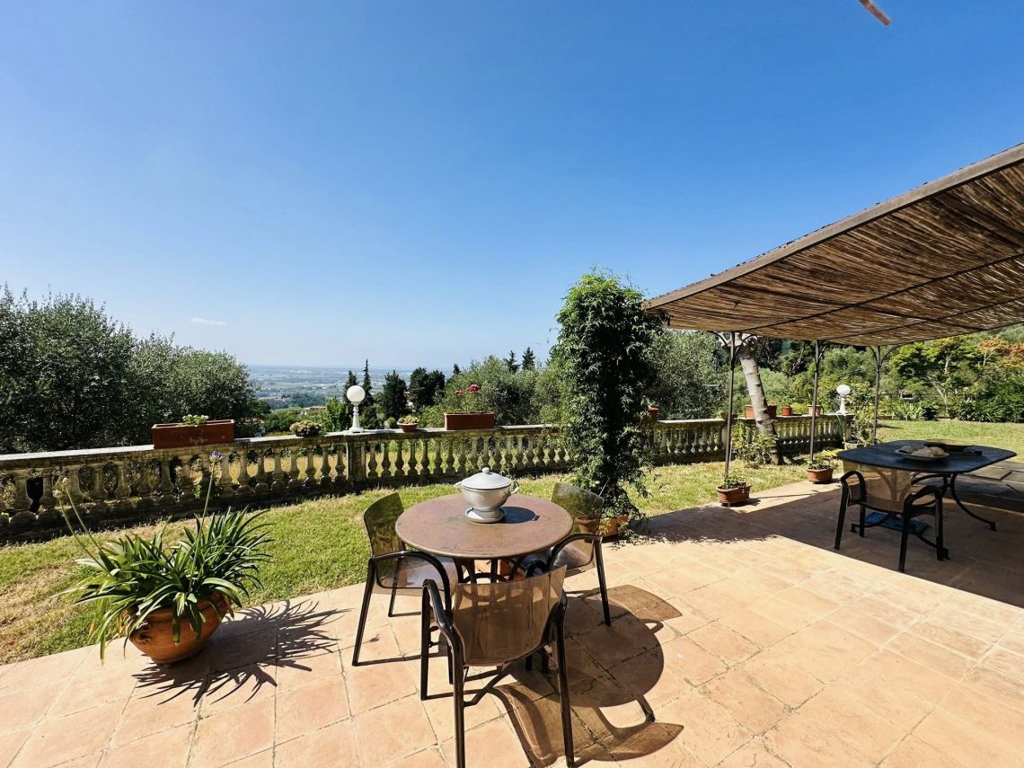 Il Casale della Musica e del Buon Vino | Camaiore - Case e ville - Versilia