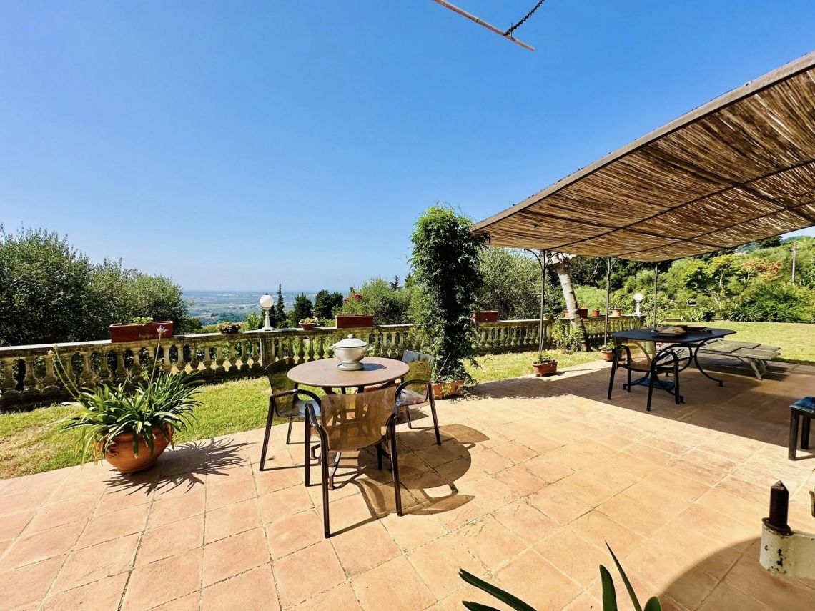 Il Casale della Musica e del Buon Vino | Camaiore - Case e ville - Versilia