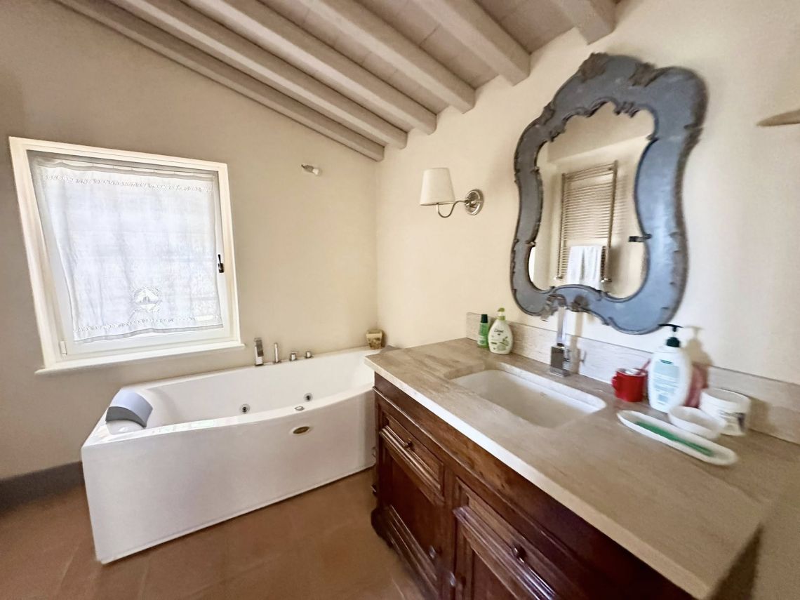 Il Casale della Musica e del Buon Vino | Camaiore - Case e ville - Versilia