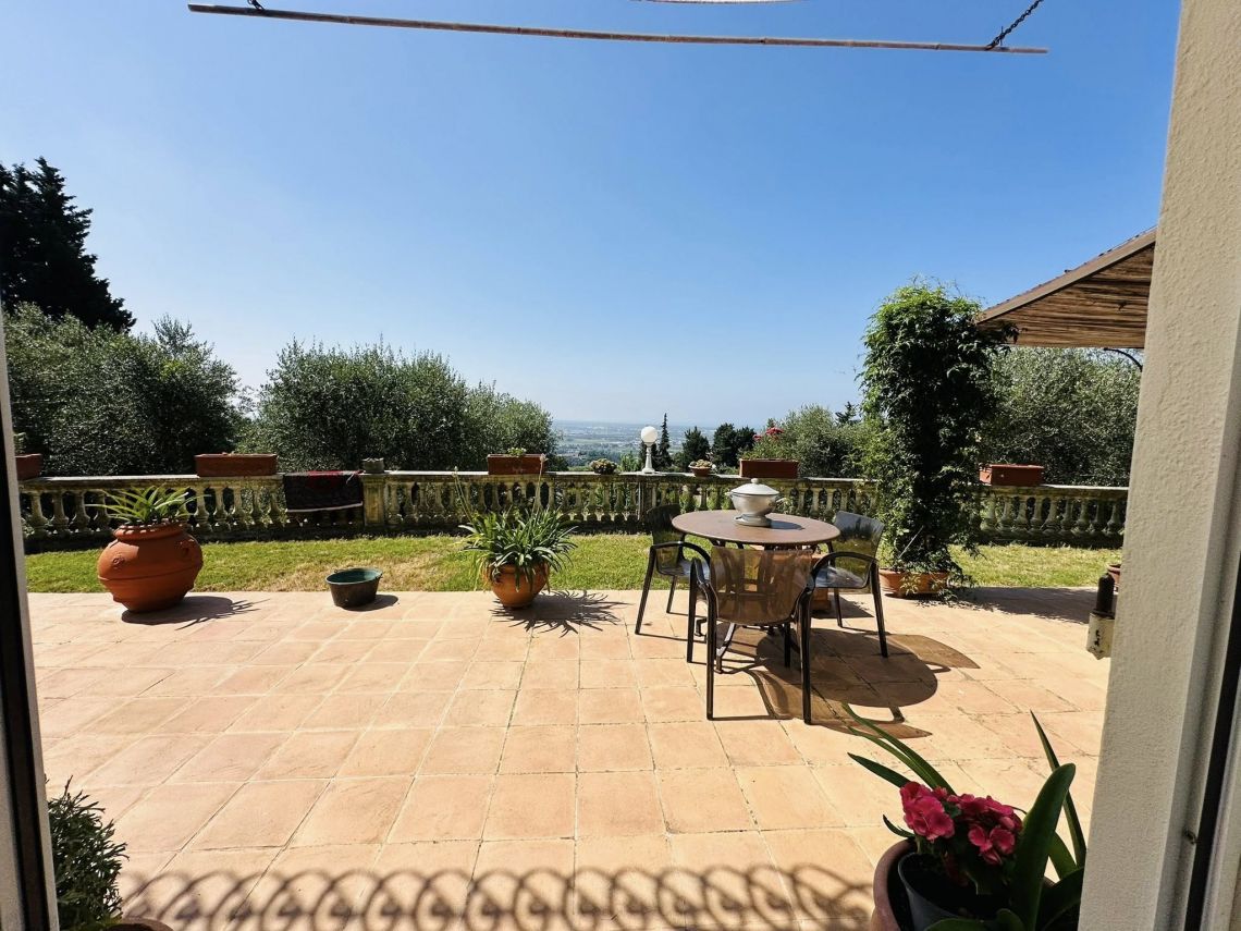 Il Casale della Musica e del Buon Vino | Camaiore - Case e ville - Versilia