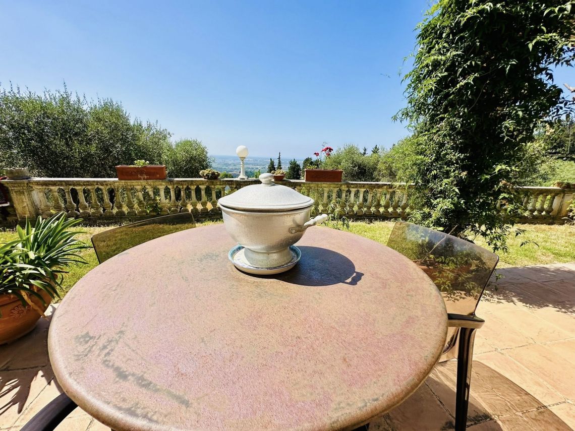 Il Casale della Musica e del Buon Vino | Camaiore - Case e ville - Versilia