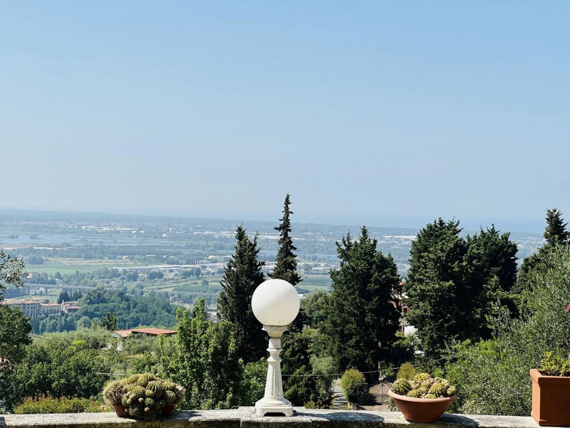 Il Casale della Musica e del Buon Vino | Camaiore - Case e ville - Versilia