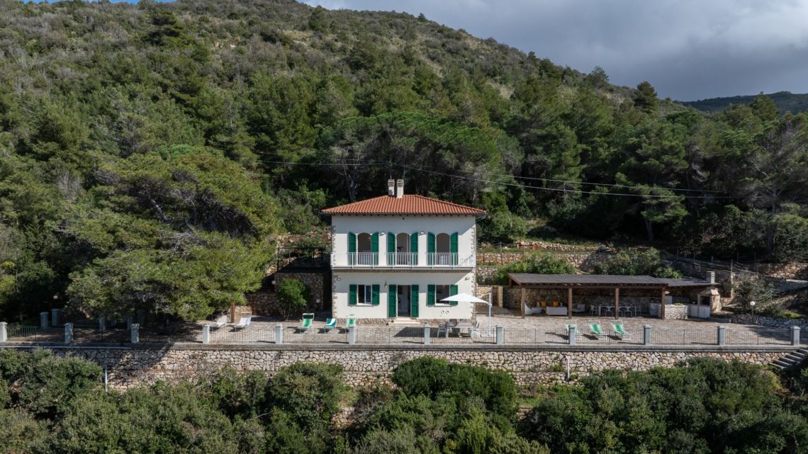 Villa Nisporto Fronte Mare | Isola d' Elba - Case & Ville di Pregio - Isola d'Elba