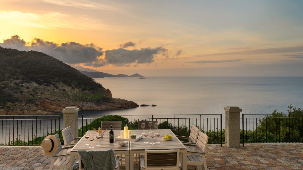 Villa Nisporto Fronte Mare | Isola d' Elba - Case & Ville di Pregio - Isola d'Elba