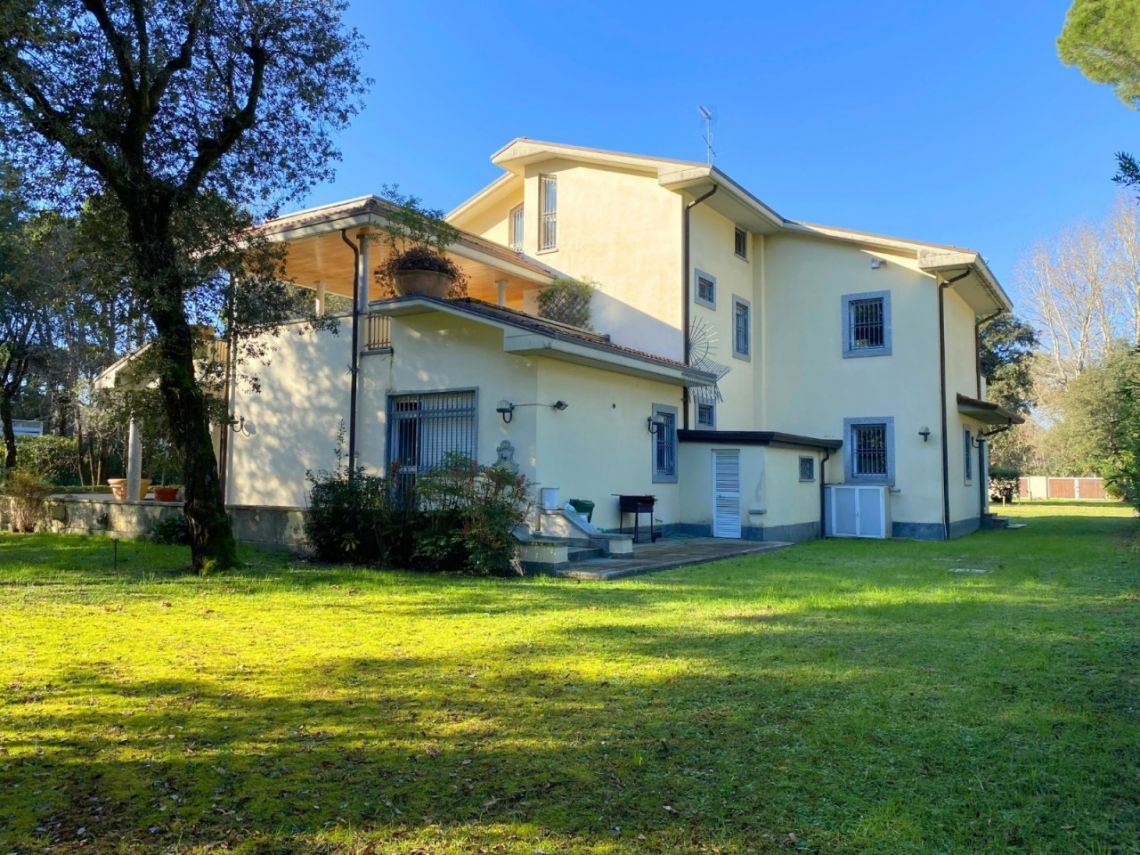 Villa Poveromo | Forte dei Marmi - Case & Ville di Pregio - Versilia