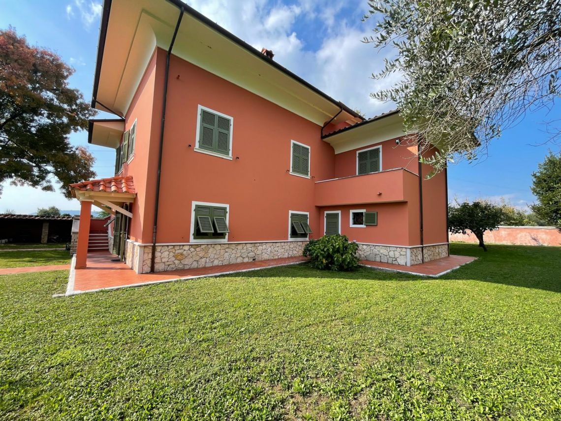 Villa Sorriso | Sarzana & Castelnuovo Magra - Case & Ville di Pregio - Lunigiana mare, Sarzana & Colline del Sole