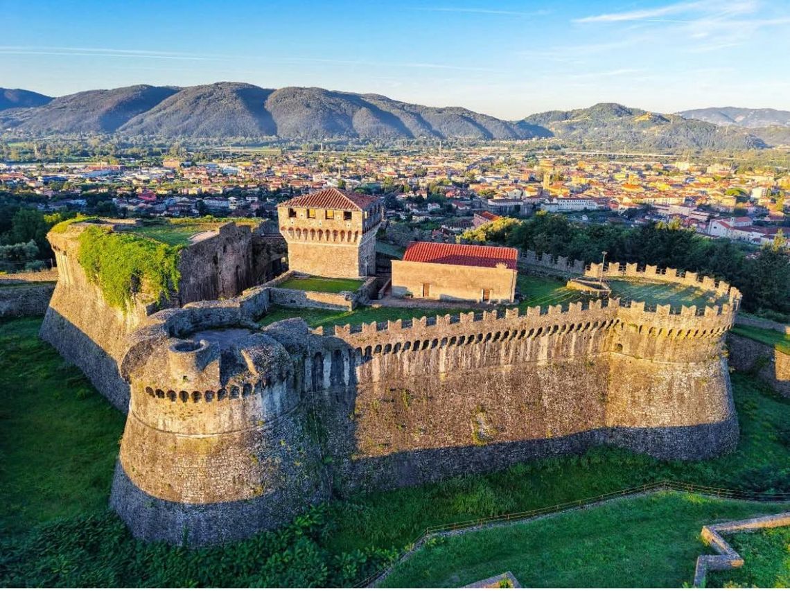 Villa Sorriso | Sarzana & Castelnuovo Magra - Case & Ville di Pregio - Lunigiana mare, Sarzana & Colline del Sole