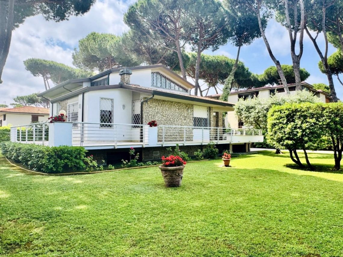 La Villa al Mare | Lido di Camaiore - Case & Ville di Pregio - Версилья