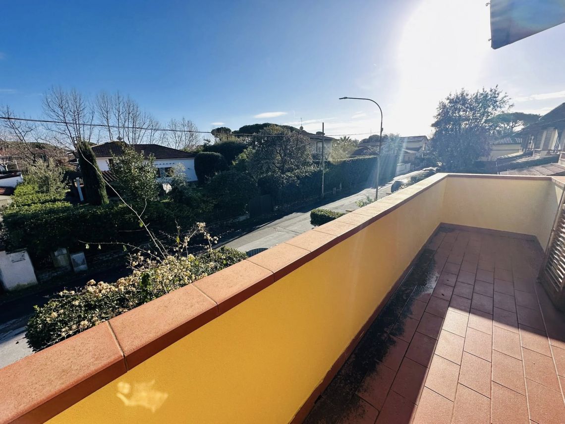 Villa il Sole a Marina di Pietrasanta | Marina di Pietrasanta - Case e ville - Versilia