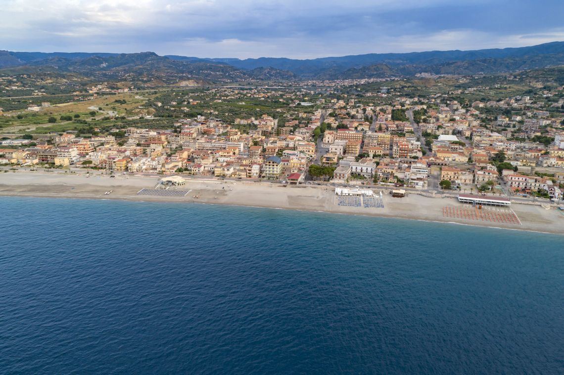 Loft Gioiosa Ionica | Gioiosa Ionica - Appartamenti - Costa degli Dei & Costa Viola