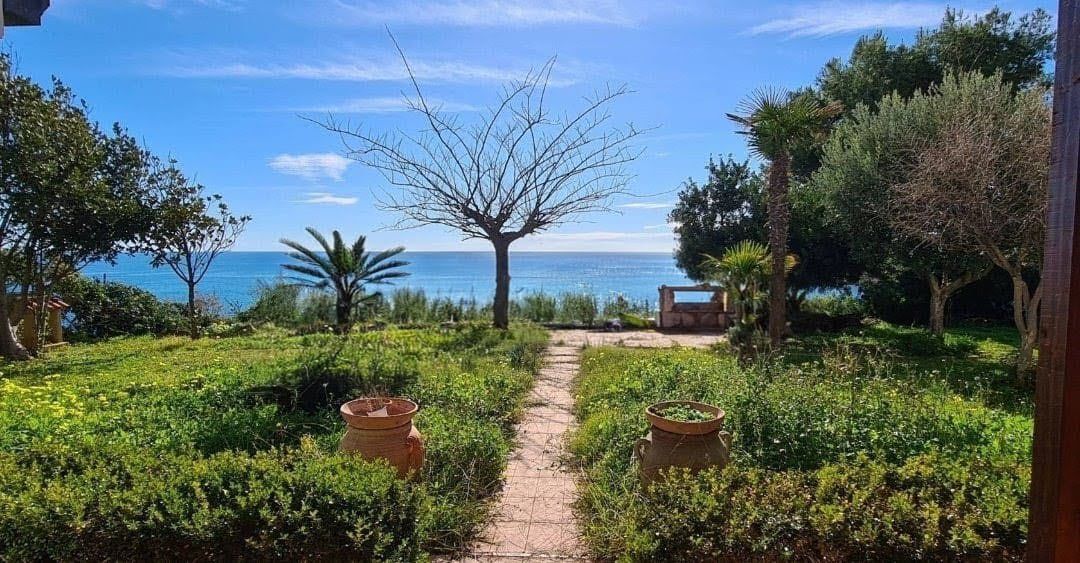 Villa Isola Capo Rizzuto | Isola Capo Rizzuto - Case e ville - Costa degli Dei & Costa Viola