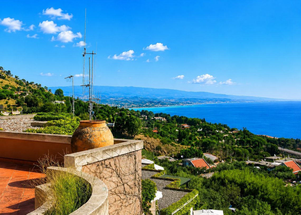 Attico Santa Maria del Mare | Santa Maria del Mare - Appartamenti - Coste della Calabria