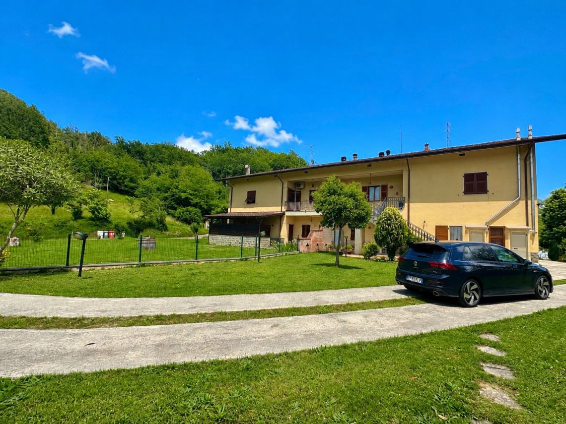 La Grande Fattoria di Gragnola | Lunigiana Mare - Case e ville - Lunigiana mare, Sarzana & Colline del Sole