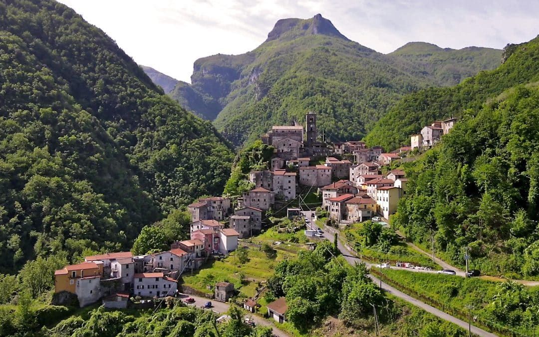 La Grande Fattoria di Gragnola | Lunigiana Mare - Case e ville - Lunigiana mare, Sarzana & Colline del Sole