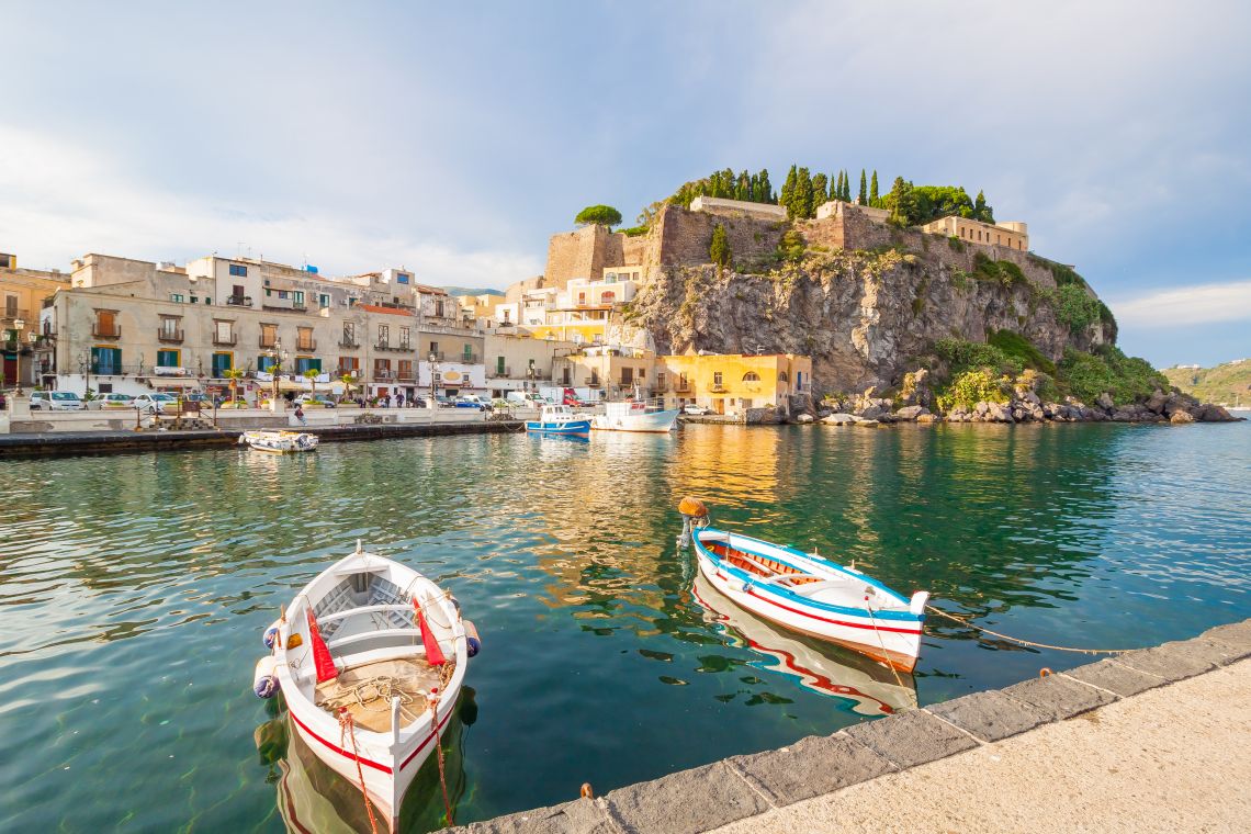 Villa Mediterraneo | Isole Eolie & Lipari - Case e ville - Isole della Sicilia