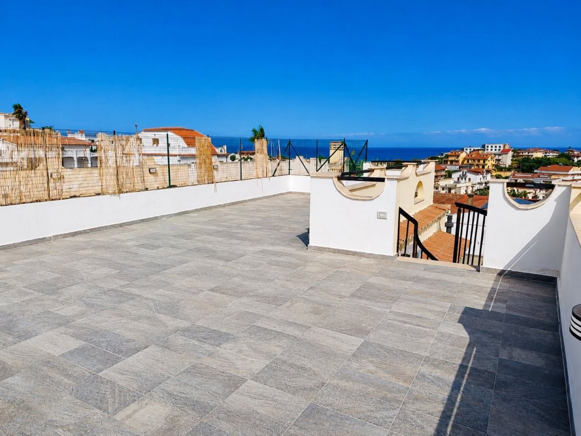 Super Attico Soverato al Mare | Soverato - Appartamenti - Coste della Calabria
