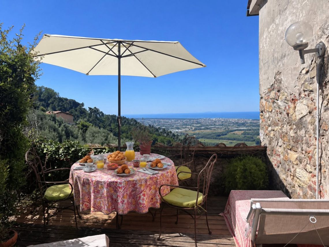 Antica Casa Pietra e Cielo | Camaiore - Case e ville - Versilia