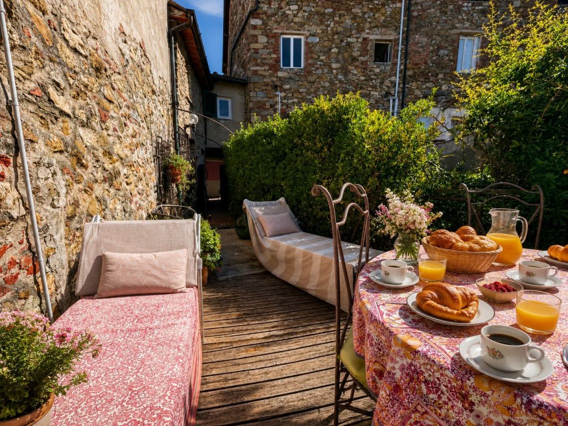 Antica Casa Pietra e Cielo | Camaiore - Case e ville - Versilia