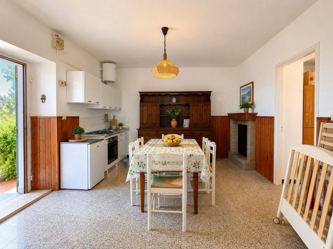 Villa Il Sole su Tellaro | Lerici/San Terenzo/Tellaro - Case & Ville di Pregio - Golfo dei Poeti