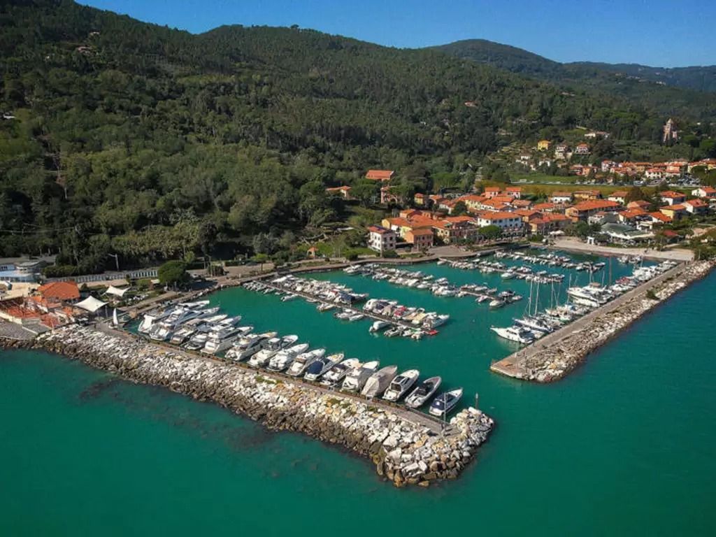 Villa degli Angeli | Bocca di Magra / Fiumaretta / Montemarcello/Marinella - Case e ville - Bocca di Magra / Fiumaretta / Marinella / Montemarcello
