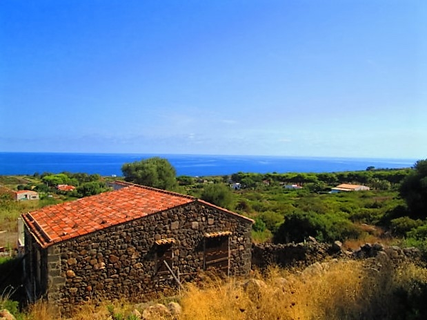 Il Casale della Perla Nera | Casali & Rustici - Isole Eolie & Lipari - Isole della Sicilia