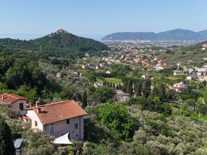 Case & Ville di Pregio