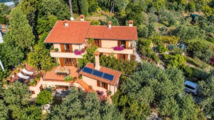 La Villa dei Leoni di Fosdinovo |  -  - 