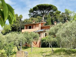 La Villa dei Leoni di Fosdinovo |  -  - 