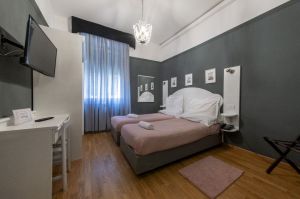 Albergo Hotel Lungomare Valparaiso |  -  - 