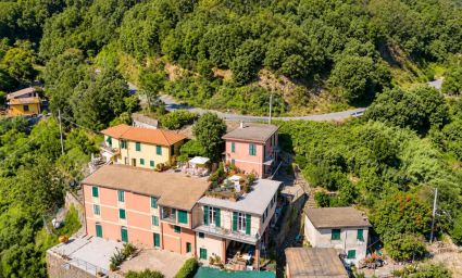 La Casa Baciata dal Sole |  -  - 