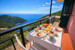 La Casa Baciata dal Sole |  -  - 