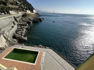 La Casa sulla Scogliera |  -  - 