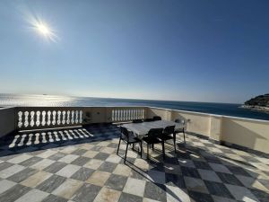 La Casa sulla Scogliera |  -  - 