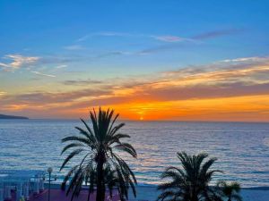 La Casa sulla Promenade Des  Anglais |  -  - 