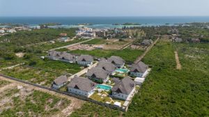 Mwezi House |  -  - 