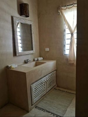 Mwezi House |  -  - 