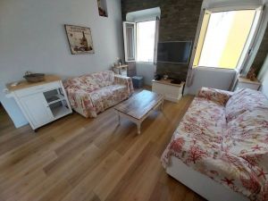 Maison Place du Cap |  -  - 